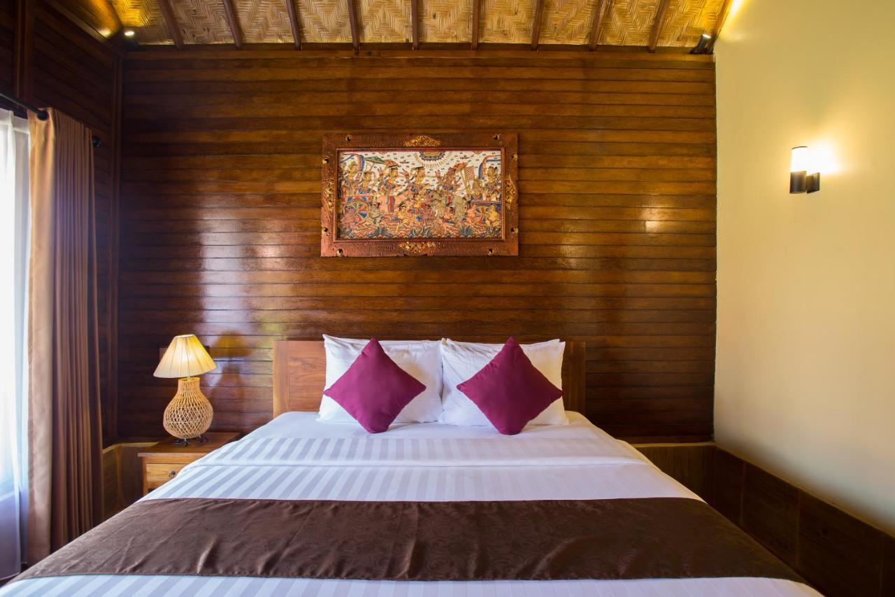 Rijet Villa Beach & Restaurant Ped Luaran gambar