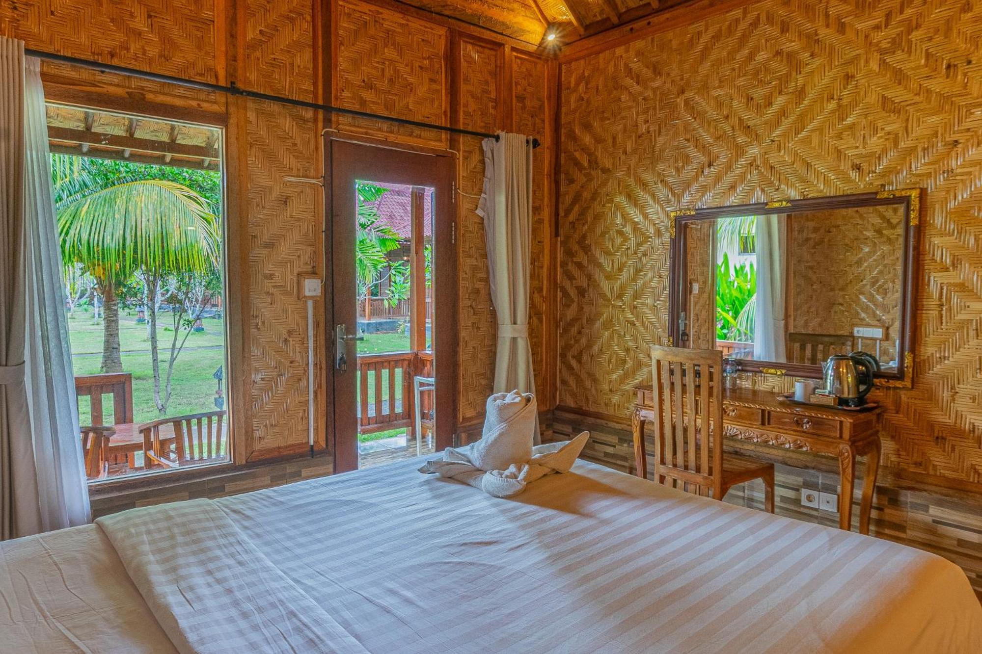 Rijet Villa Beach & Restaurant Ped Luaran gambar