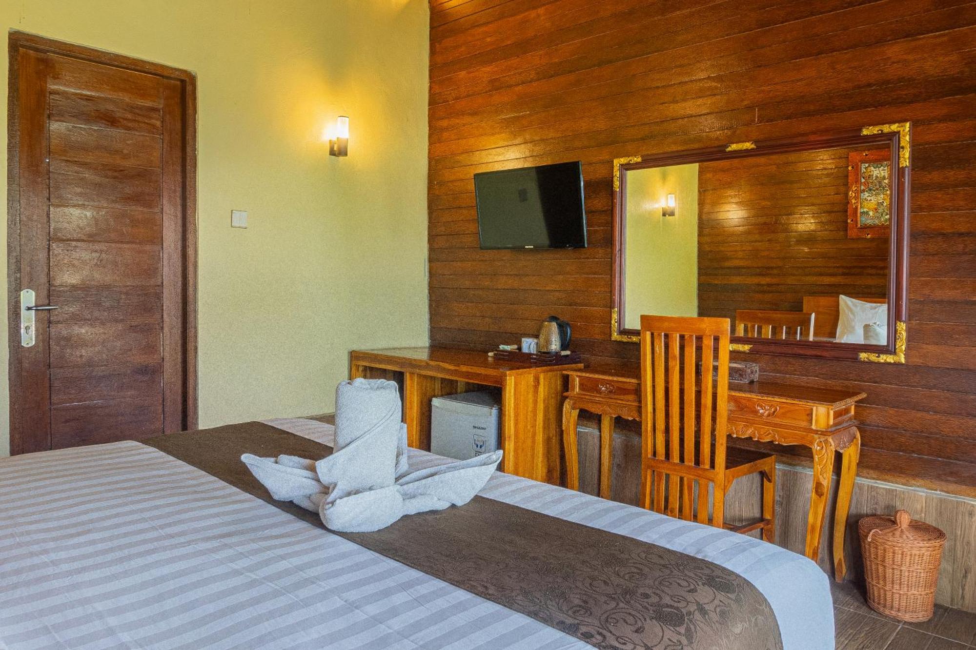 Rijet Villa Beach & Restaurant Ped Luaran gambar